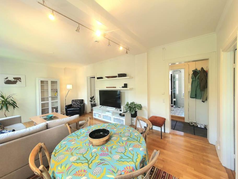 Charming Bright In Quiet Area Of Grunerlokka Apartment